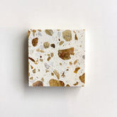 Percé - White Base w/ Golden Aggregate